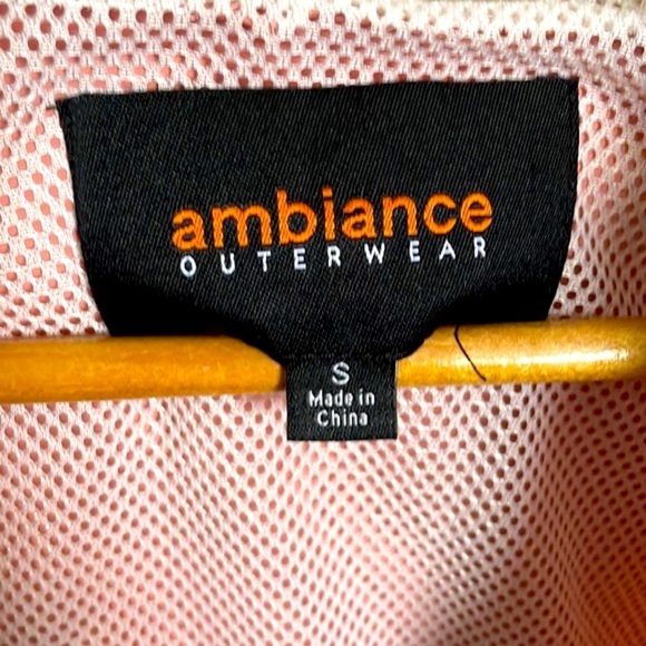 NWOT - Ambiance Apparel Women's Junior Hooded Full Zip Windbreaker Jacket - Picture 3 of 6